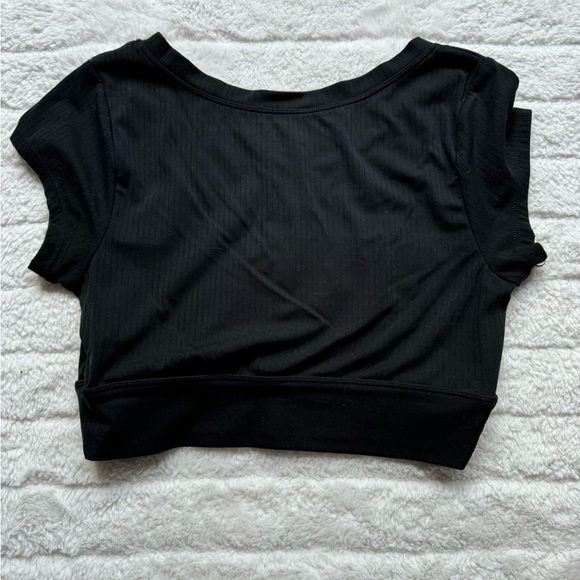 offline aerie crop top! - Picture 2 of 3